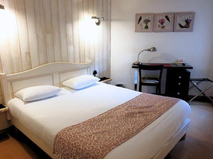 Hotel Au P'Tit Creux Des Landes Ychoux Esterno foto